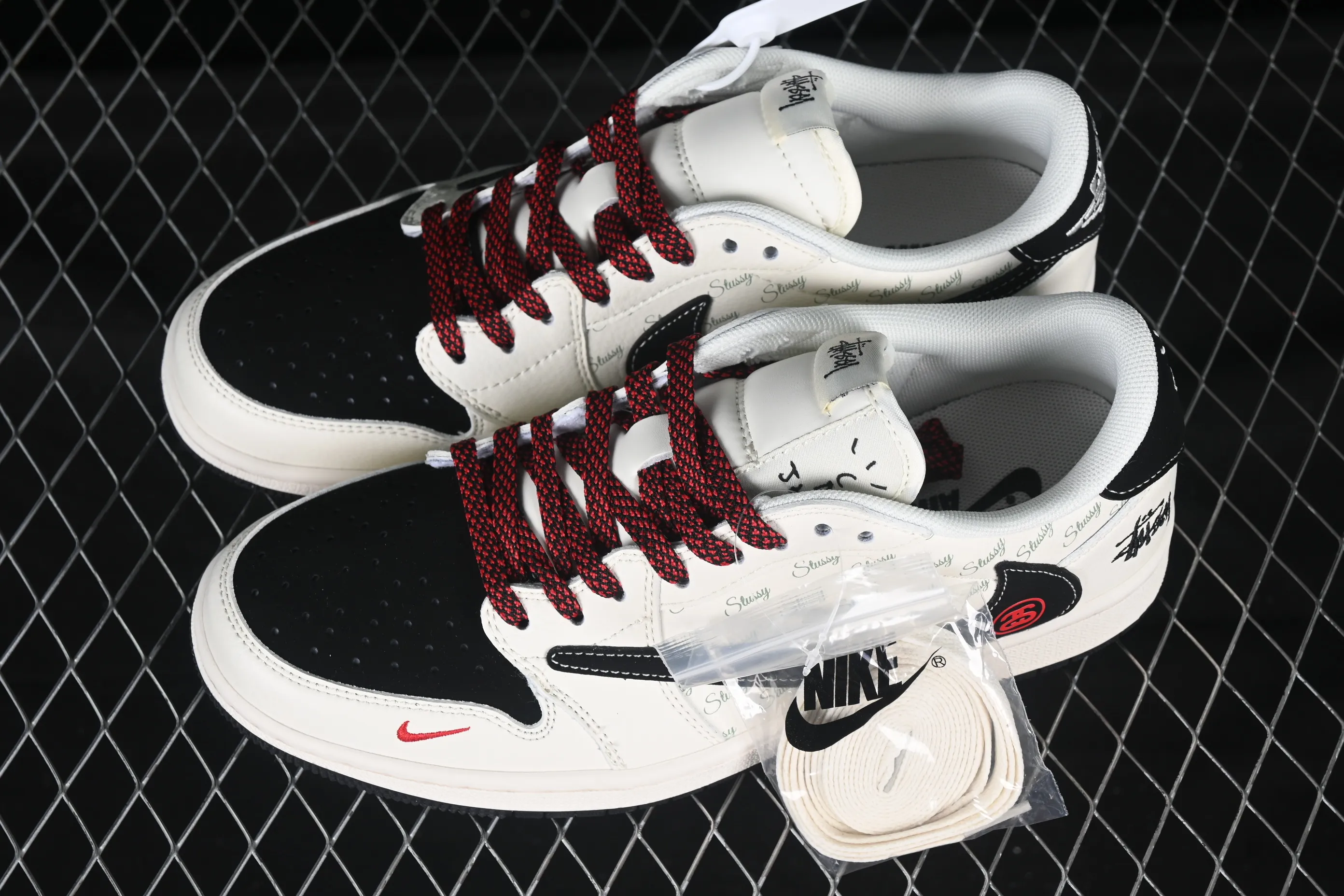 All categories Air Jordan Jordan series basketball shoes Air Jordan 1 Low High-end customized low-top sneakers Air Jordan 1 Low OG SP AJ1 Joe 1 Stussy co-branded black hook beige white English low-top cultural casual sneakers XS6089-511